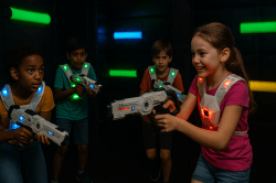 17588982700204131214588385640379 1758900242 Inflatable Maze Laser Tag